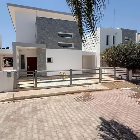 2 Bedroom Villa With Private Pool